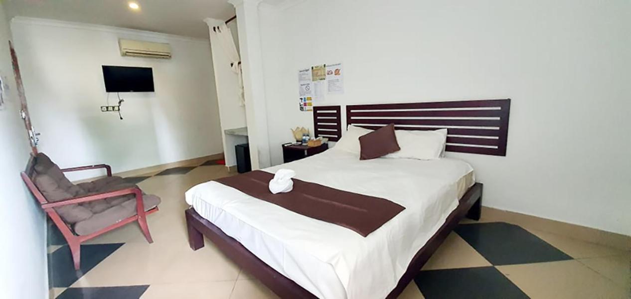 Aime House & Niisaii Apartment Phnom Penh Esterno foto