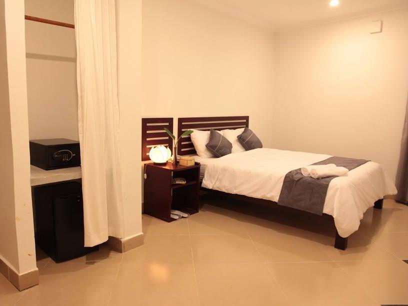Aime House & Niisaii Apartment Phnom Penh Esterno foto