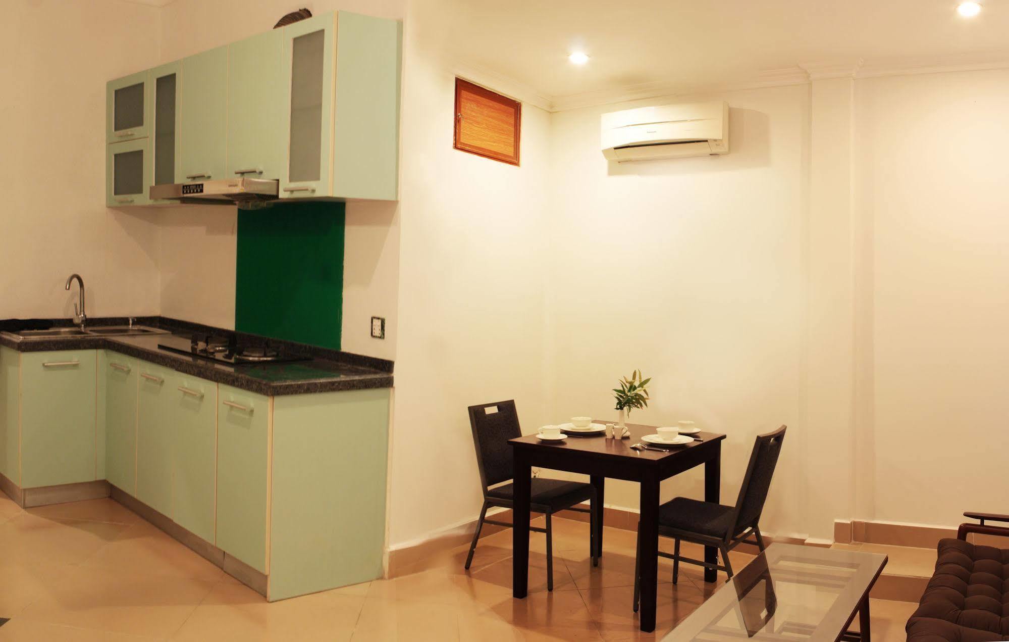 Aime House & Niisaii Apartment Phnom Penh Esterno foto