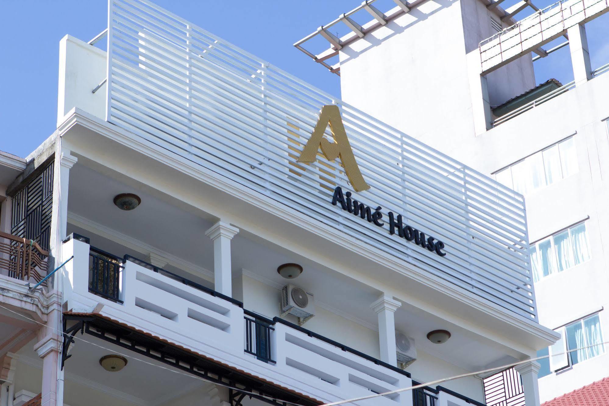 Aime House & Niisaii Apartment Phnom Penh Esterno foto