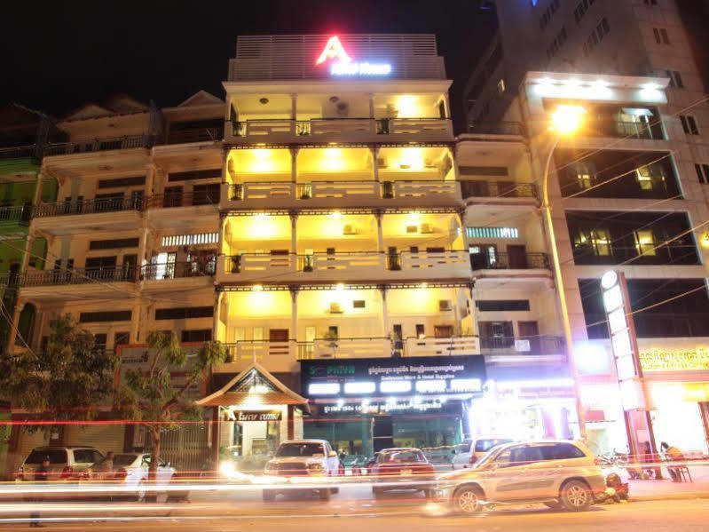 Aime House & Niisaii Apartment Phnom Penh Esterno foto